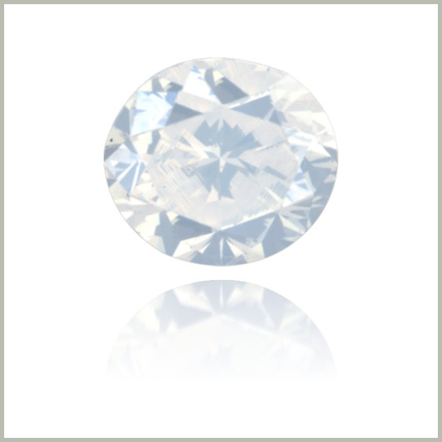 NATURAL WHITE DIAMOND OVAL 0.96 CT  Opalescent diamond Langerman article Yseult De Crombrugghe